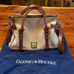Dooney & Bourke BLUSH Satchel EUC